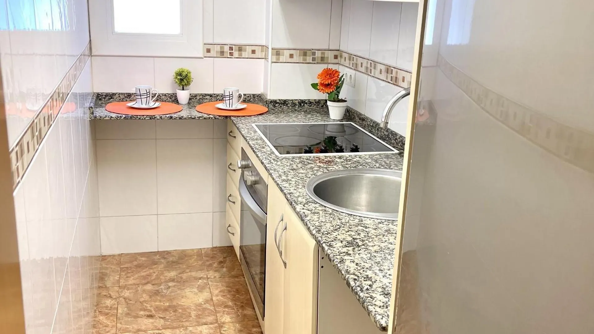 Apartbeach Nuevo Altamira Front Beach La Pineda Spain