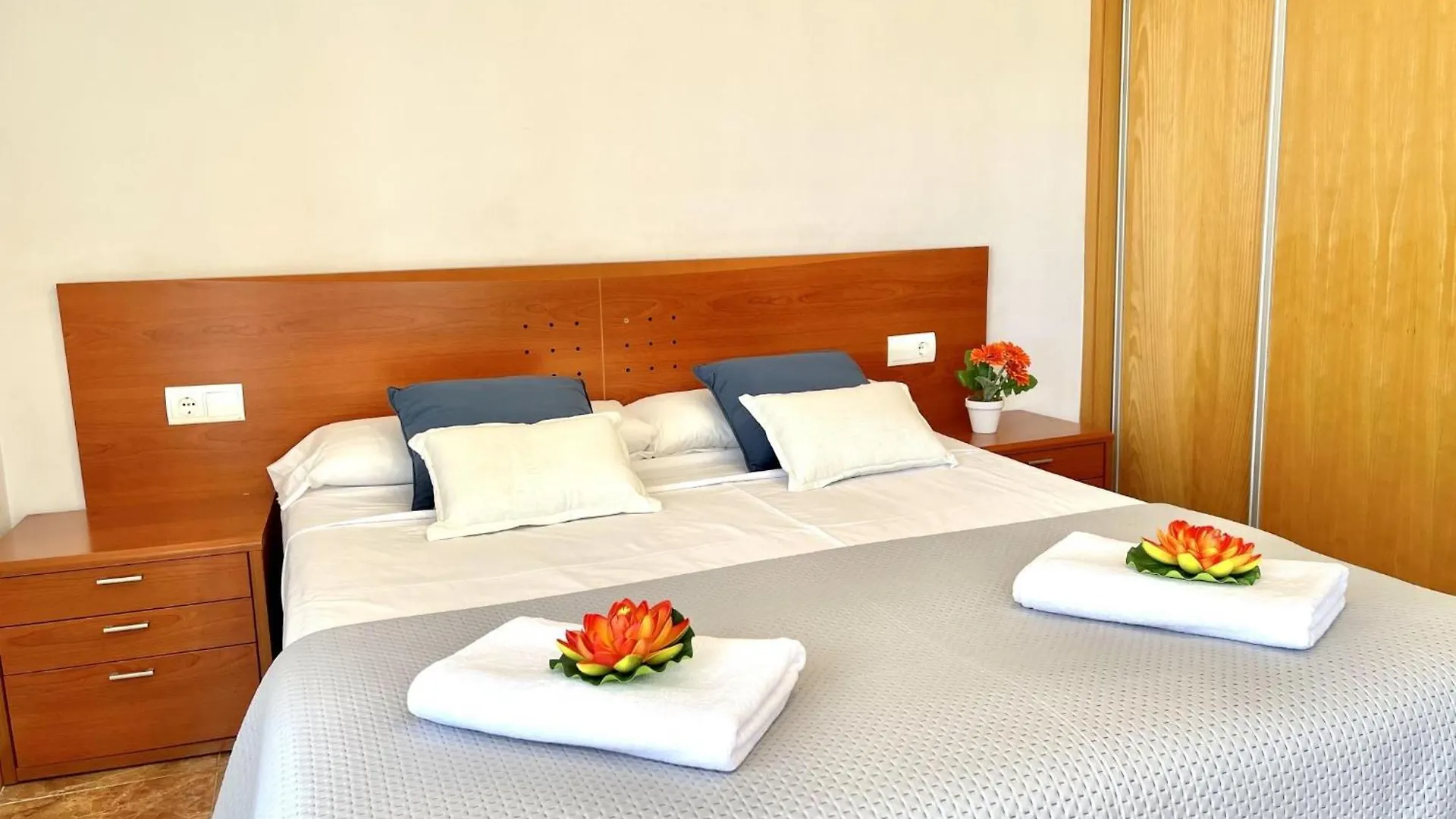 Apartbeach Nuevo Altamira Front Beach La Pineda 0*,
