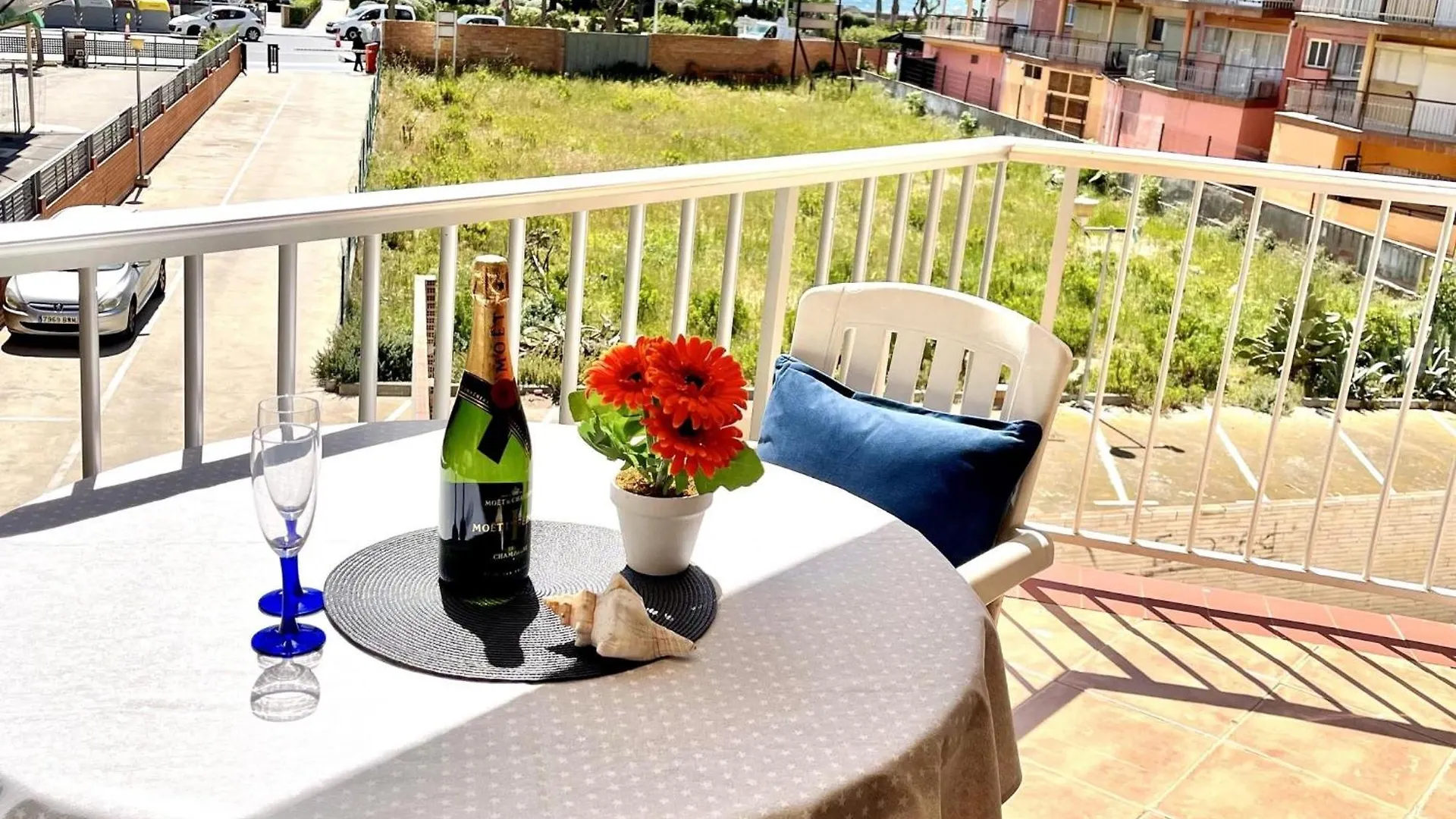 Apartbeach Nuevo Altamira Front Beach contacts