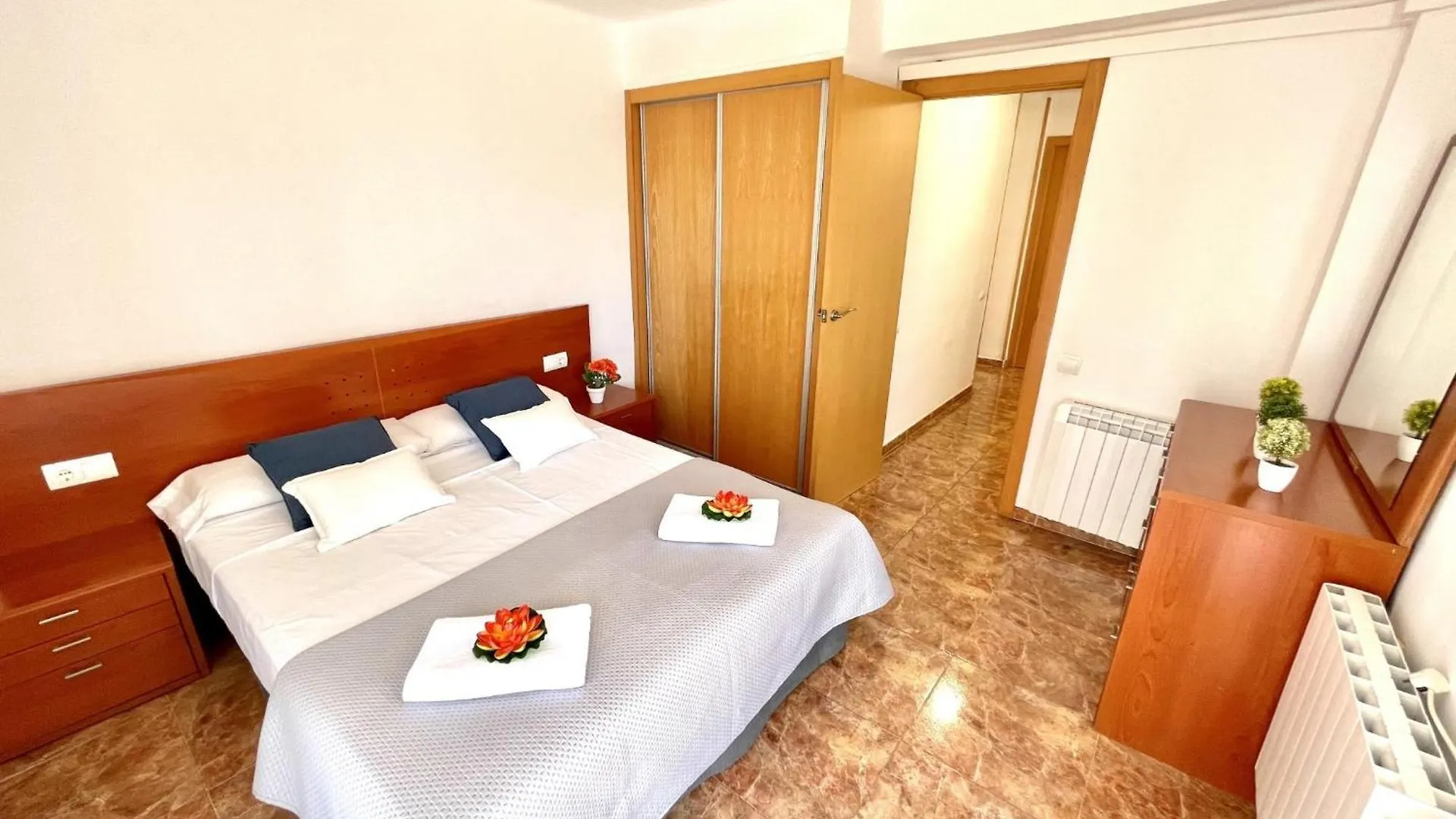 Apartbeach Nuevo Altamira Front Beach La Pineda Apartment